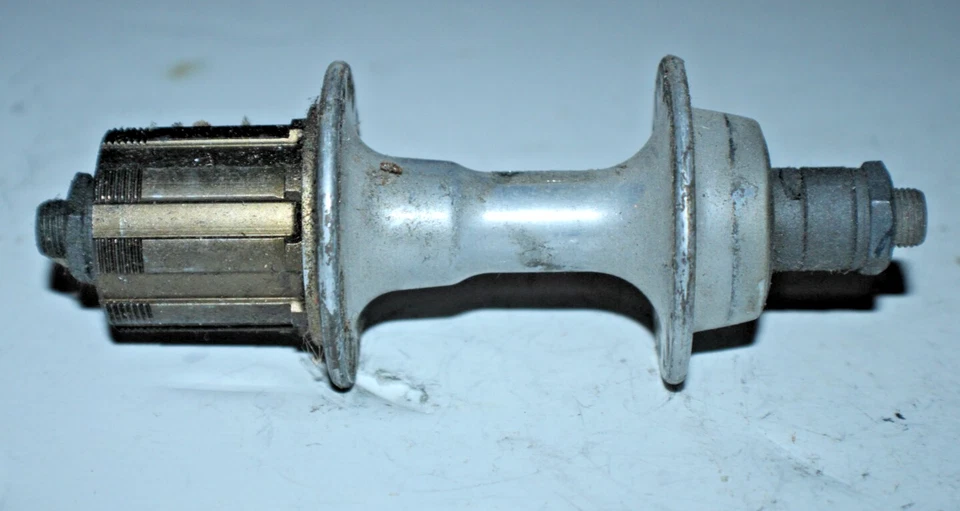 Shimano Deore LX FH-M550 Rear Hub Freehub Silver 32H 135mm Silver USA Shipper :) - Image 2 of 4