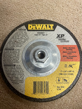 DEWALT DWA8927 XP CERAMIC PERFORMANCE 7" X1/4"X 5/8"-11 METAL CUTTING WHEEL. NEW