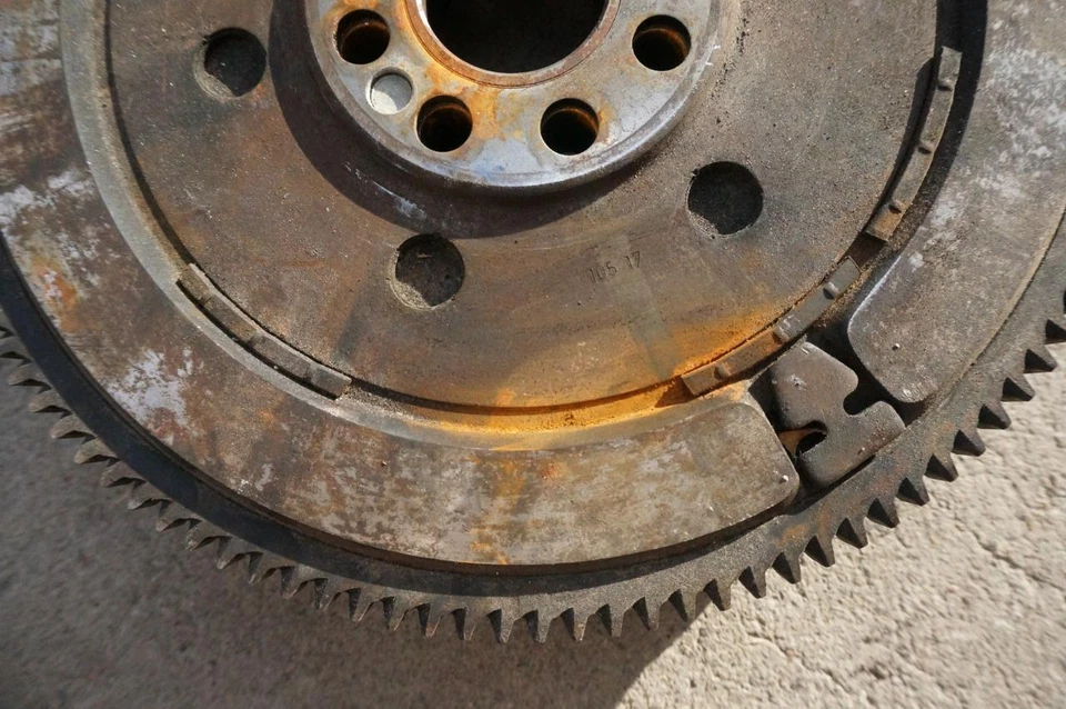 OEM BMW Luk E36 M52 Manual Transmission Dual Mass Flywheel 95-98 328i 328is - Image 4 of 4