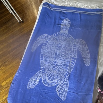 Blue & White Animal Print Throw Blanket with Sea Turtle Design