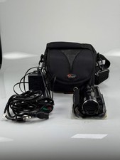 CANON Vixia HFM31 Full HD 15X Optical Zoom 32GB Built-In Storage