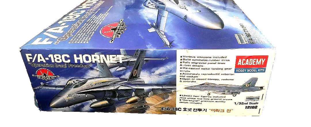 ACADEMY F/A-18C HORNET 