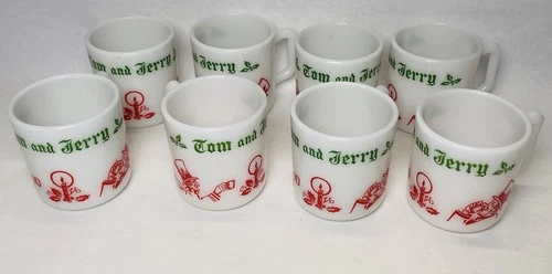 Set Of 8 Vintage  Hazel Atlas "Tom & Jerry " Milk Glass Mugs Good Condition