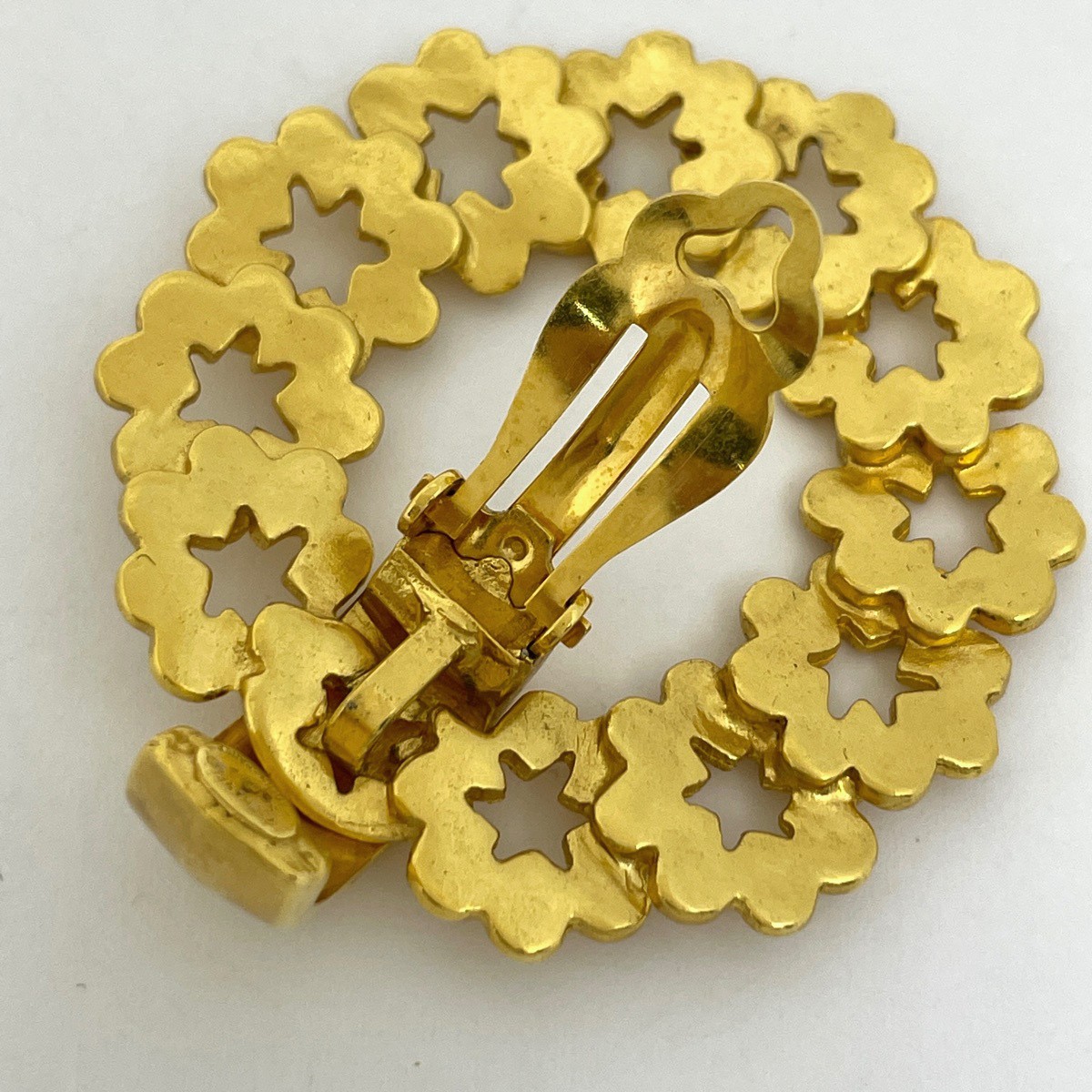 CHANEL (Interlocking) CC logo Loop Earrings Circl… - image 4