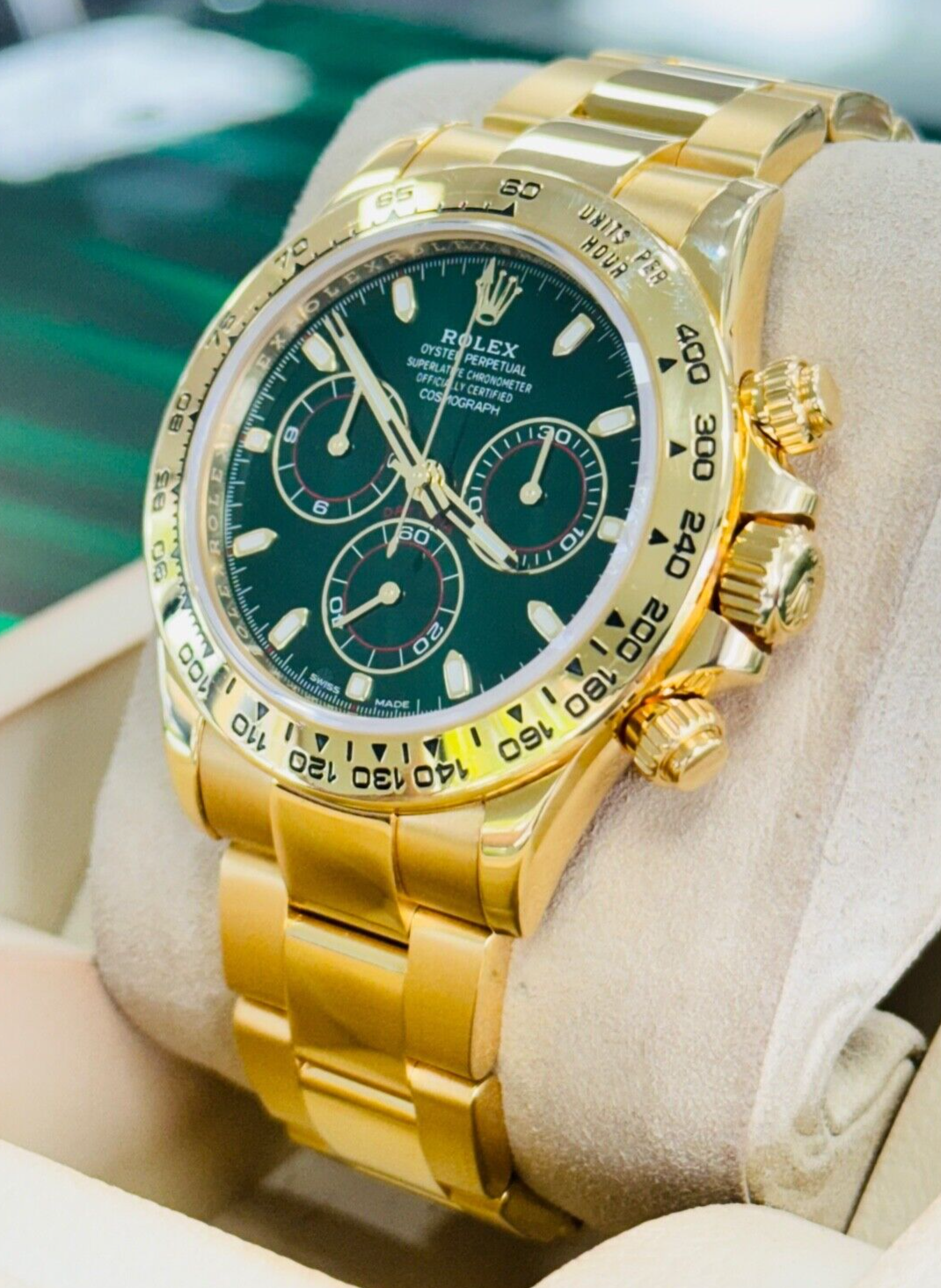 Rolex Daytona Green Dial 116508 18k Yellow Gold “John mayer” Cosmograph B/PAPER - Image 5