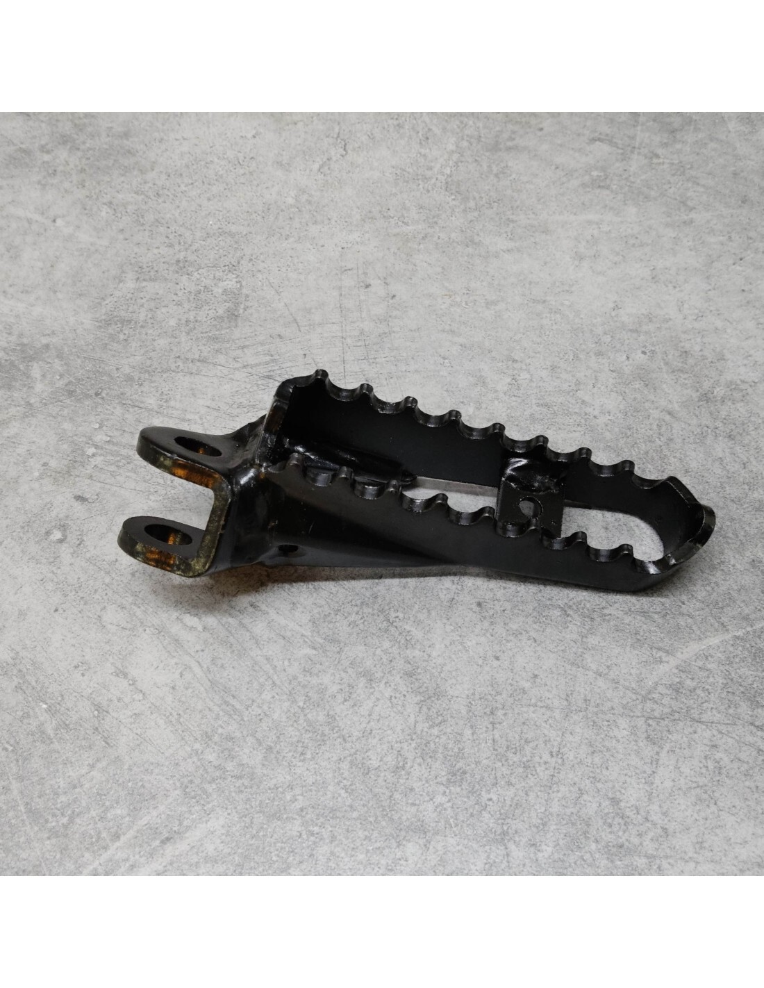 Repose pieds droit HONDA CR250 1985 pour remplacer le cale-pied d'origine