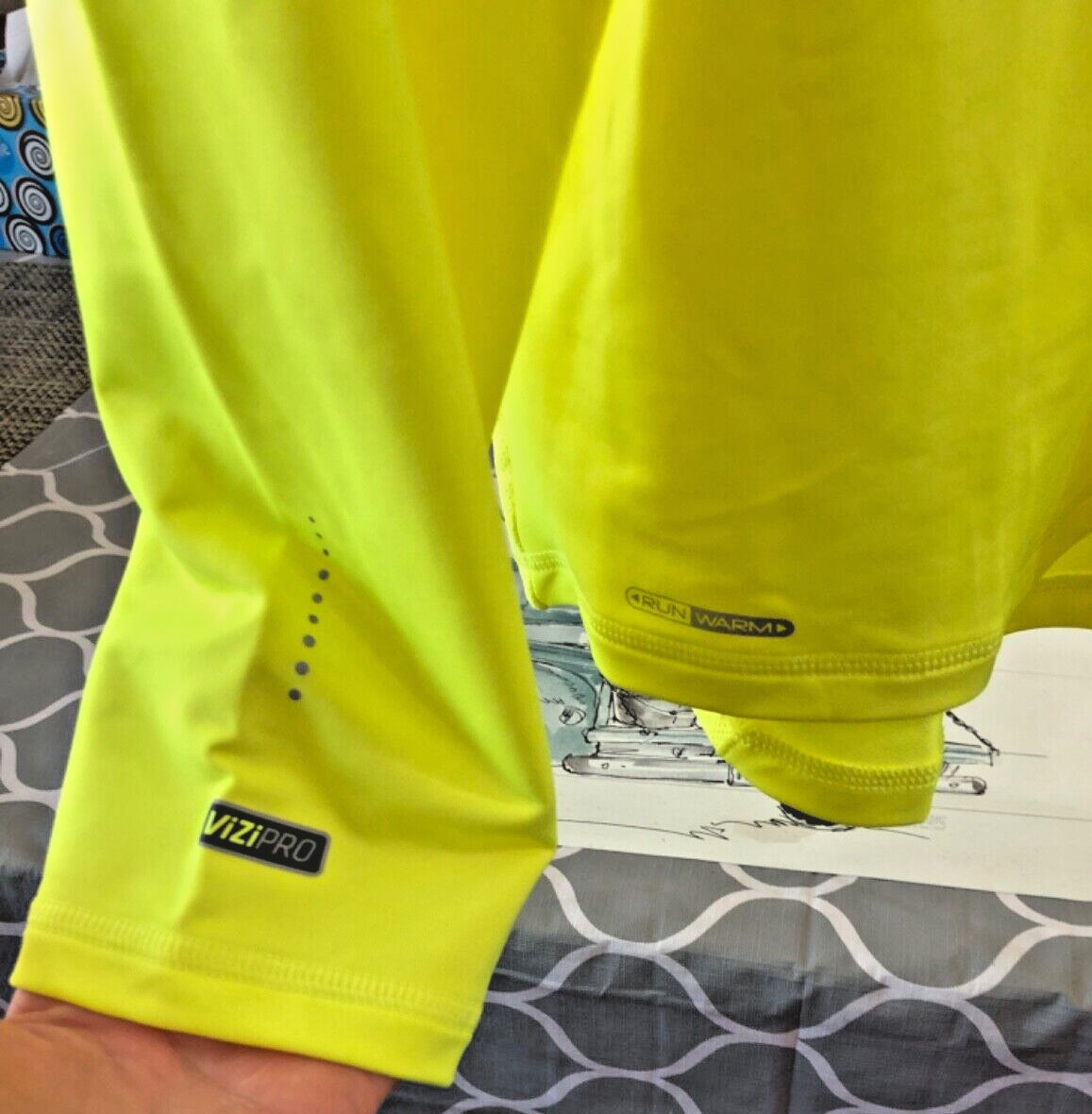 NEW Saucony XLarge Long Sleeve Running Cycling   1/4 Zip Legacy Yellow XL thumbnail 8