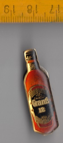 ALCOHOLIC DRINK pin badges Logo Whiskey Rum Liquor - Picture 11 of 57