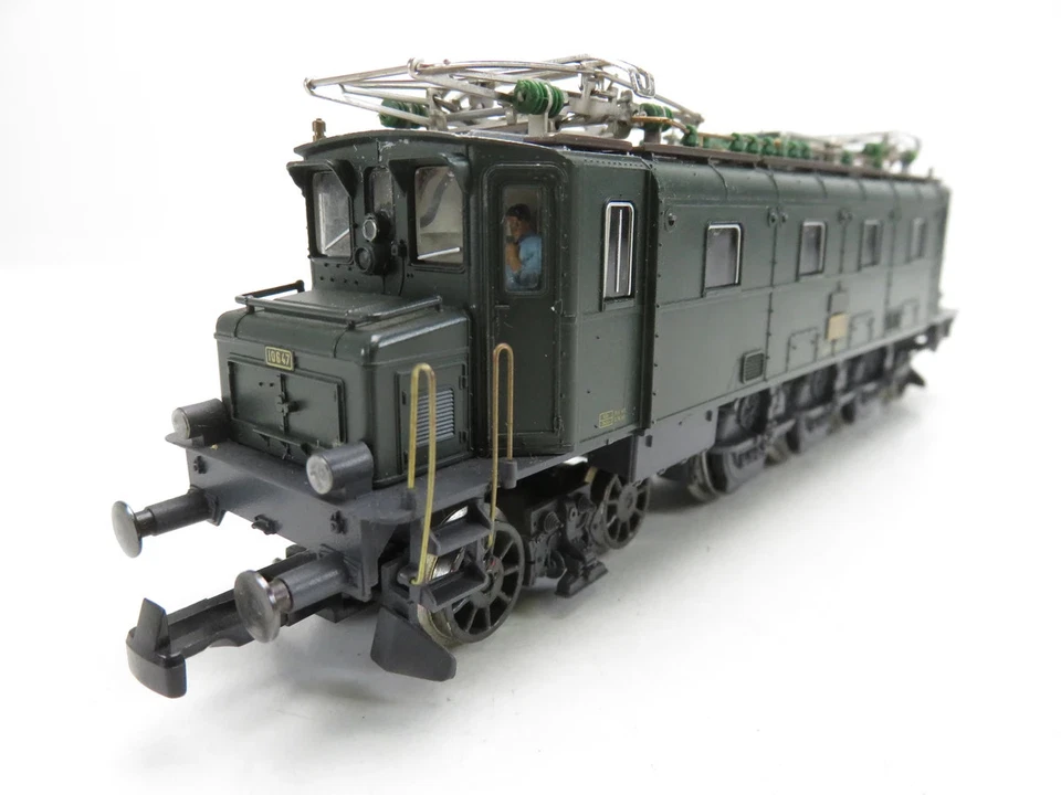 (SP002) Fleischmann 4345 H0 DC E-Lok Ae3/6 #10647 der SBB, OVP - Bild 2 von 4