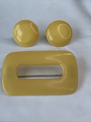 Bakelite Butterscotch Brooch & Earrings-Antique/Vintage-Old C Clasp-1920-30s