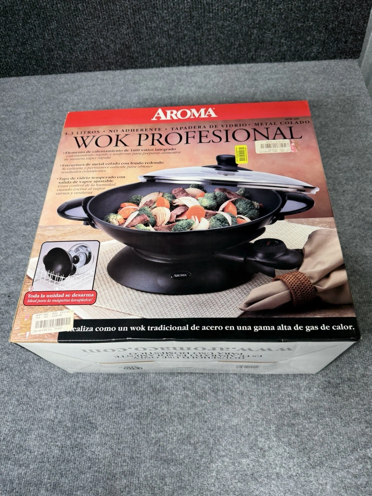 Aroma AEW-306 Professional Wok Non-Stick Cast Metal with Glass Lid, Black