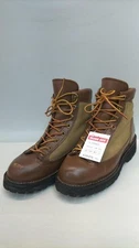 DANNER Model number: 30420X Black tag US7 LIGHT Made in