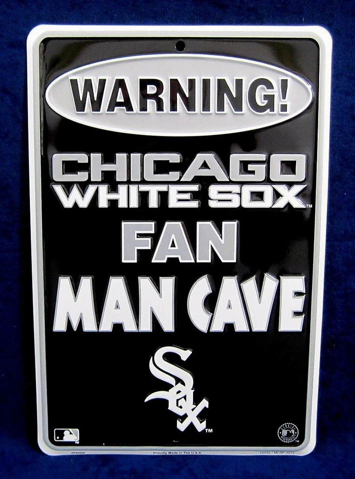 Letrero de cueva de hombre de hojalata de metal en relieve Chicago White Sox de béisbol - *HECHO EN EE. UU.* - bar pub Foto 3 de 4