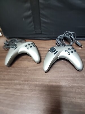2  Microsoft SideWinder Game Pad Pros 51136-576 X04-63237 Game Controllers. Grea