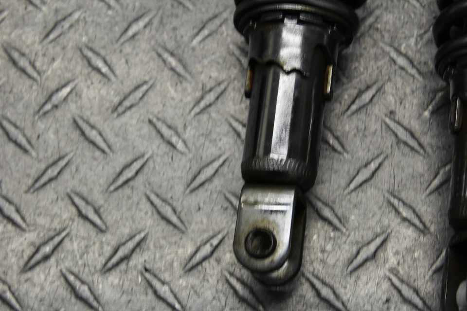 1980 年本田 CB750K 750 四后减震器 — 第 2/4 张图片