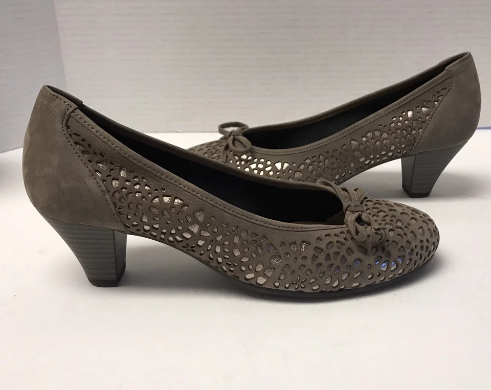"Bombas de gamuza gris perforado Gabor para mujer talla 7,5 M lazos de tacón de 2-1/4""" Foto 3 de 4
