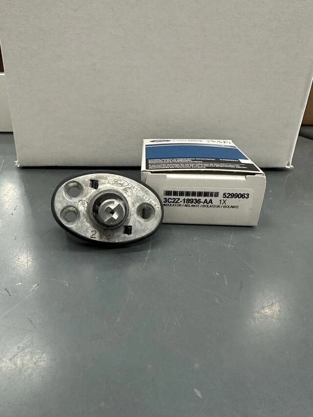 Soporte base antena radio Ford original 3C2Z-18936-AA Foto 3 de 4