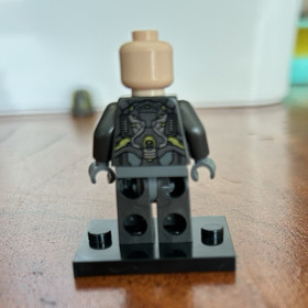 LEGO Marvel Yellowjacket Minifigure SH0189 76039 DM for details or questions