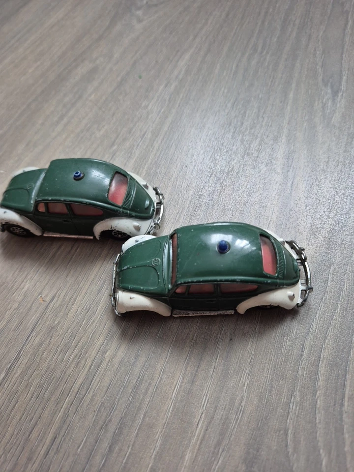 Corgi VW Beetle Polizei Whizzwheels – 2 Stück – Vintage 1970s – Bastler / Defekt - Bild 2 von 4