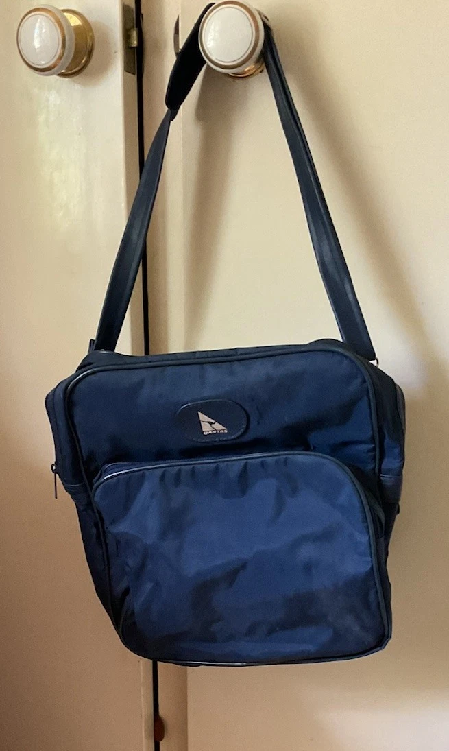 QANTAS Carry On Bag1980s / Shoulder Strap / - Handle - See Photos Please