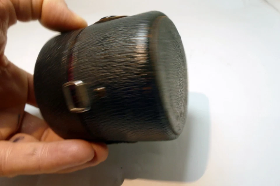 Estuche rígido Pentax para lente Super Takumar 24 mm f3,5 M42 (se adapta a 50 mm f1,4 SMC) Foto 4 de 4