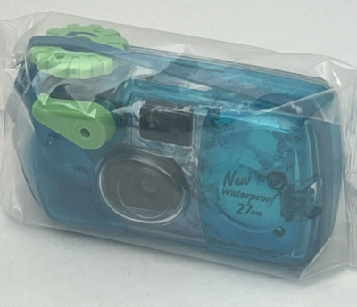 FujiFilm Disposable Quick Snap Waterproof Camera 27 Exposures