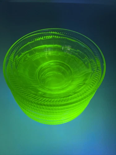 Set of 8 Federal Uranium Glass Berry Bowls Vintage
