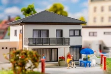Faller 232150 N scale 1:160 Kit of City Life WeberHaus - NEW 2025