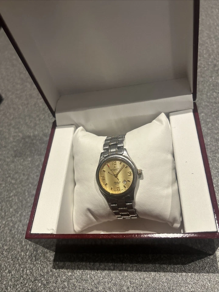Very Rare Atlantic Luxury Swiss Made Ladies Watch  - Image 2 of 4