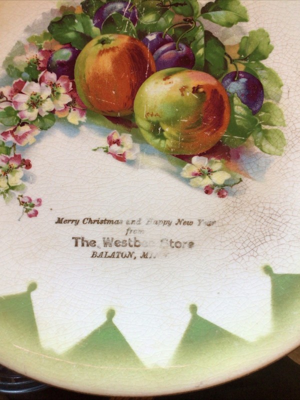 10.25” ADVERTISING PLATE THE WESTBRE STORE BALATON MINN, MERRY CHRISTMAS MN 