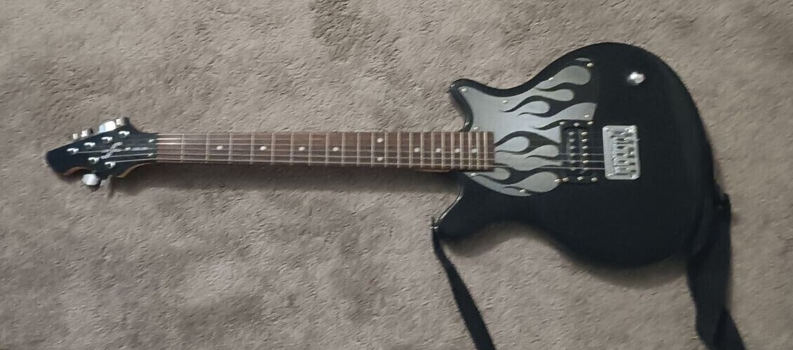 First Act ME1980 Electric Guitar Black With Flames 19801D23334