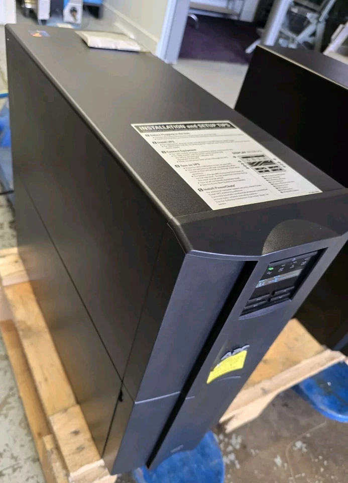 APC SMT3000I 3000 VA Smart-UPS Line interactive Tower - Image 3 of 4