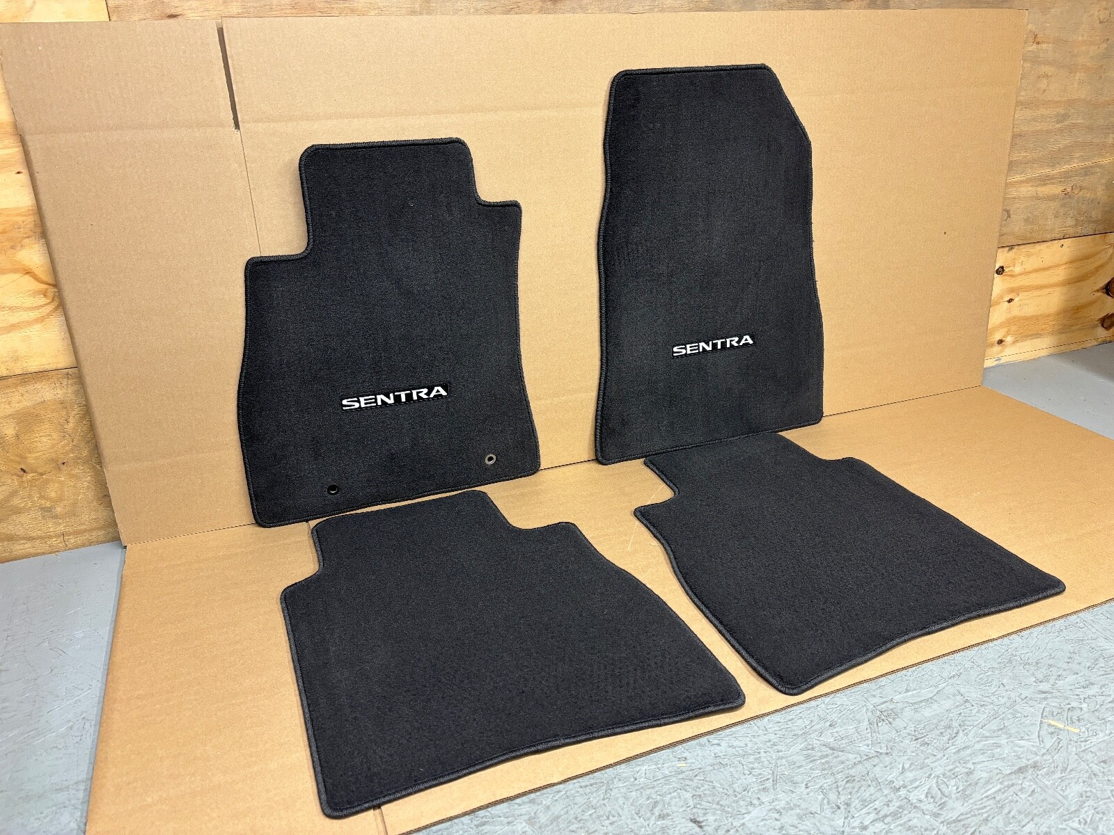 NEW Genuine OEM Nissan Sentra 1320 Black Carpet Floor Mat 4 pc Set