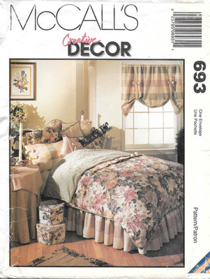 Uncut McCall's Sewing Pattern # 693 Bedroom Essentials Pillow Shams Table Topper