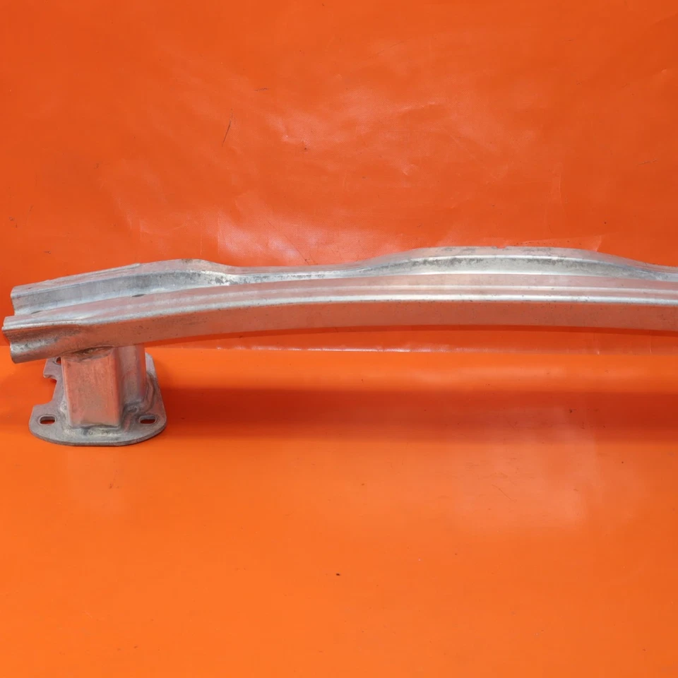 奥迪 Q7 Q8 REINFORCMENT REAR 2017-2020 20212022 2023 2024 2025 4M0807309 原始设备制造商 — 第 2/4 张图片