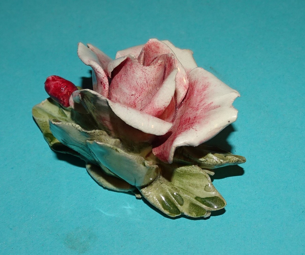 alte Porzellan Rose- Rosenblüte- Blume-Tischrose mit Marke ,,N & Krone