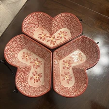 Temptations Ovenware Old World Serving Bowls Metal Carrier Red Cottage