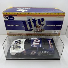 Rusty Wallace 2 Miller Lite 1997 Thunderbird 1:24 Scale Diecast NASCAR