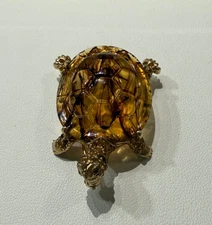 Gold Plated turtle marbled lucite shell Brooch
