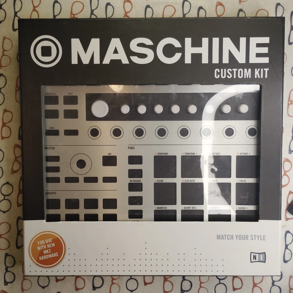 Native Instruments Maschine Custom Kit für Mk2 - silberne Abdeckplatte, weiße Regler