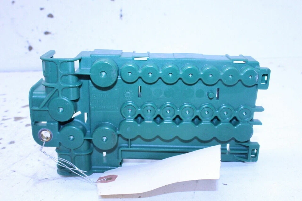 BMW X5 525i 530i E39 2001-2003 maletero caja de relé de fusibles OEM usado Foto 2 de 4