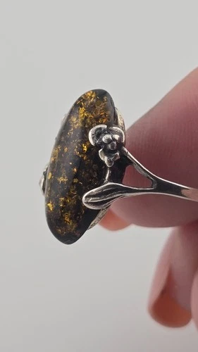 Vintage Sterling Silver Black and Gold Glitter Stone, Floral Setting Size 10