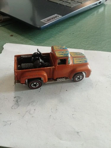 HOT WHEELS REDLINE 1973 HI TAIL HAULER  PICKUP TRUCK WITH MOTORCYCLES