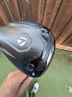 Barely Used taylormade qi4d driver 10.5* Reax 60 Stiff Stock Standard — photo 1