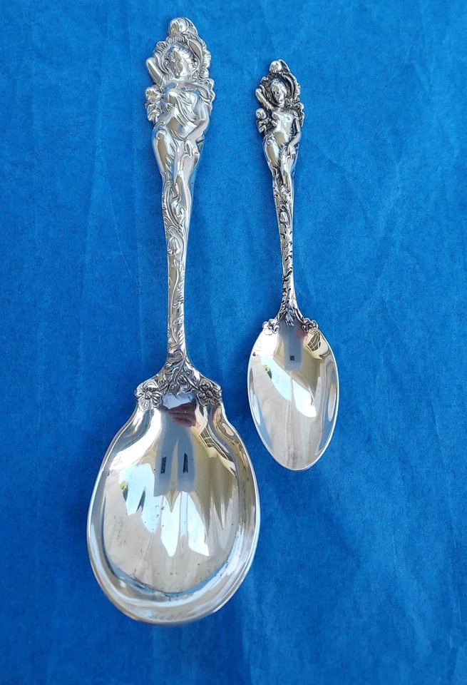 Colheres de demitasse e casca de açúcar desarmadas Reed & Barton Love - Imagem 3 de 4