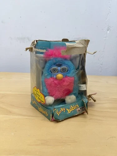 VTG 1999 Clown Tiger Electronics Furby Babies Pink Blue Untested