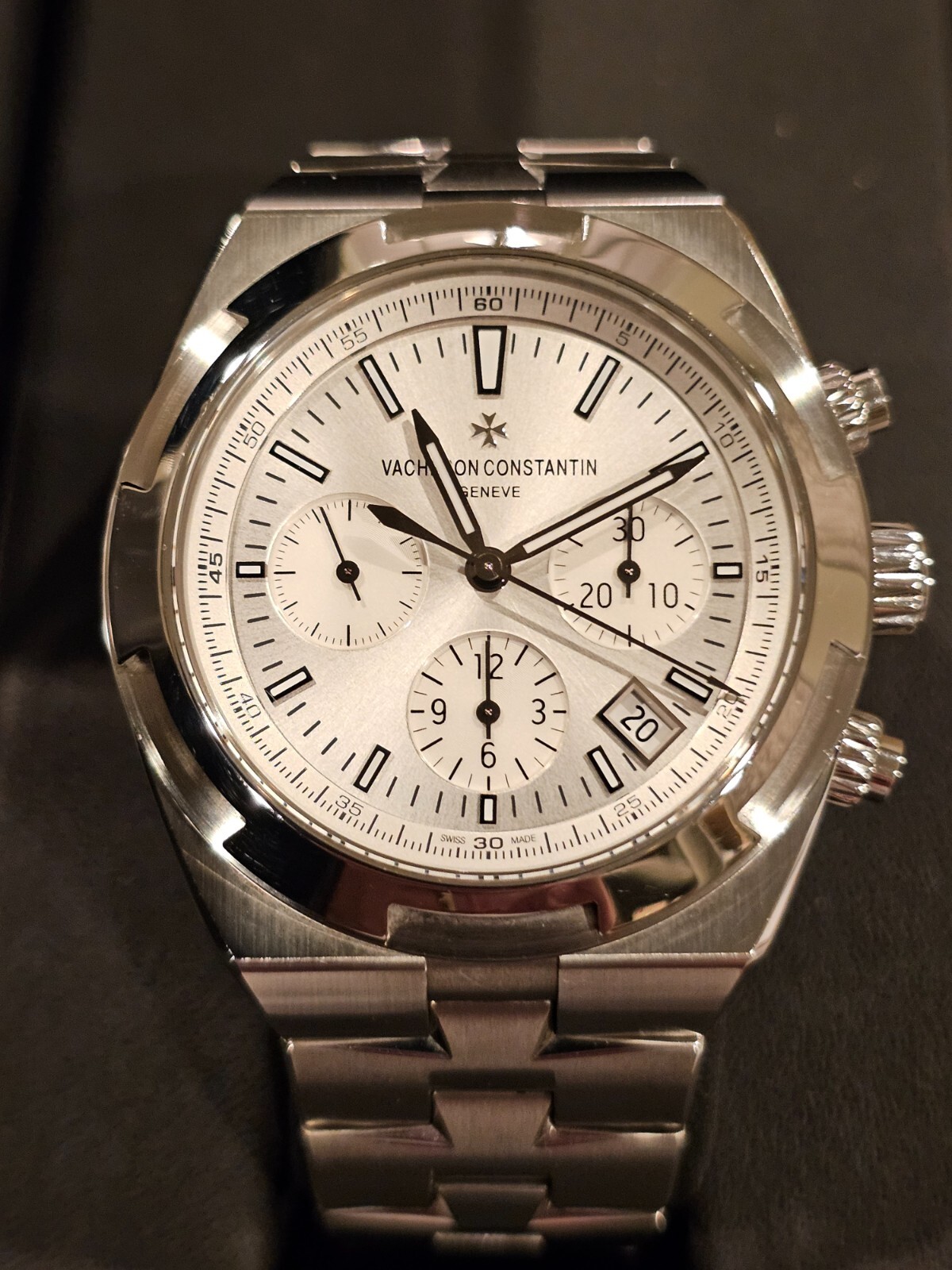 VACHERON CONSTANTIN Overseas Chronograph 5500V/110AB075 W/ 2 Extra OEM