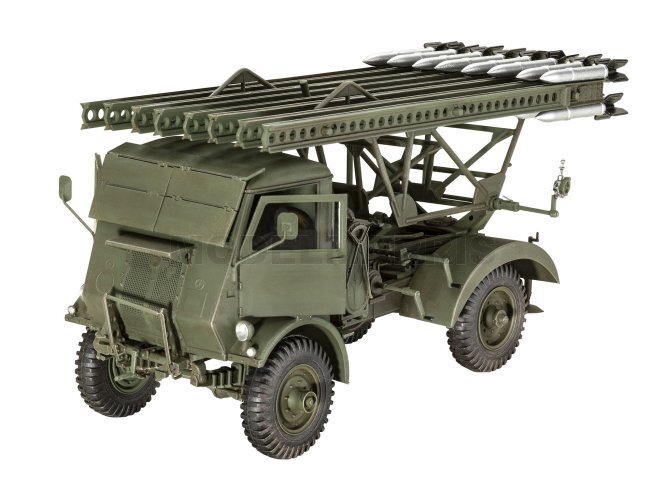 REVELL 03338 BM-13-16 on W.O.T. 8 chassis