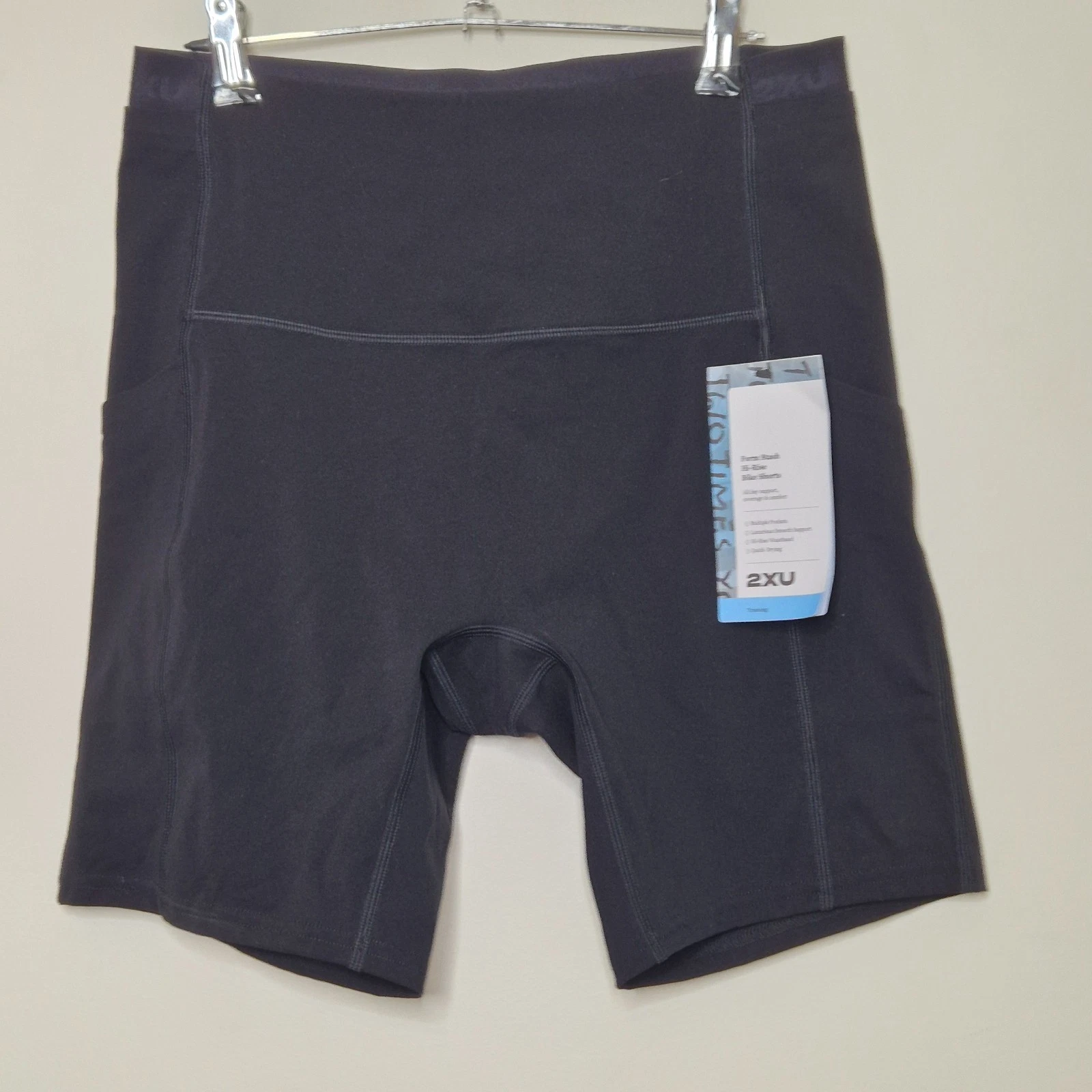 2XU Form Stash Hi-Rise Bike Shorts Women's Size l/14 BNWT Activewear Pockets