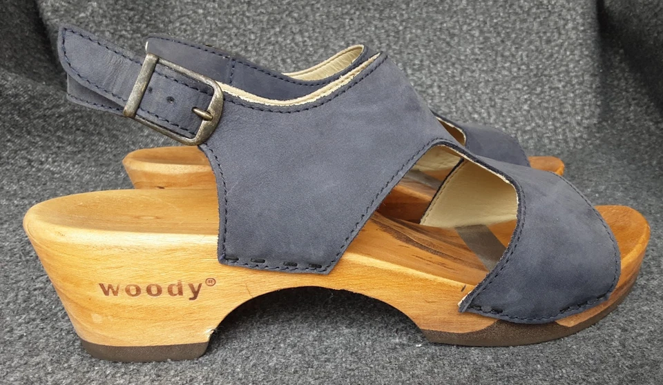 WOODY Holzschuh. Blaue Sandalen. Gr. 42. Biegsame Holzsohle - Bild 2 von 4